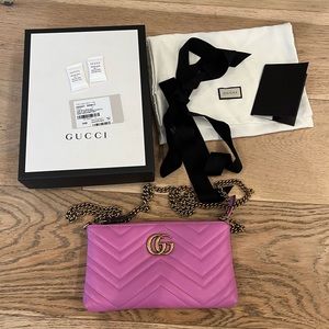 Authentic Gucci mini GG marmont bag